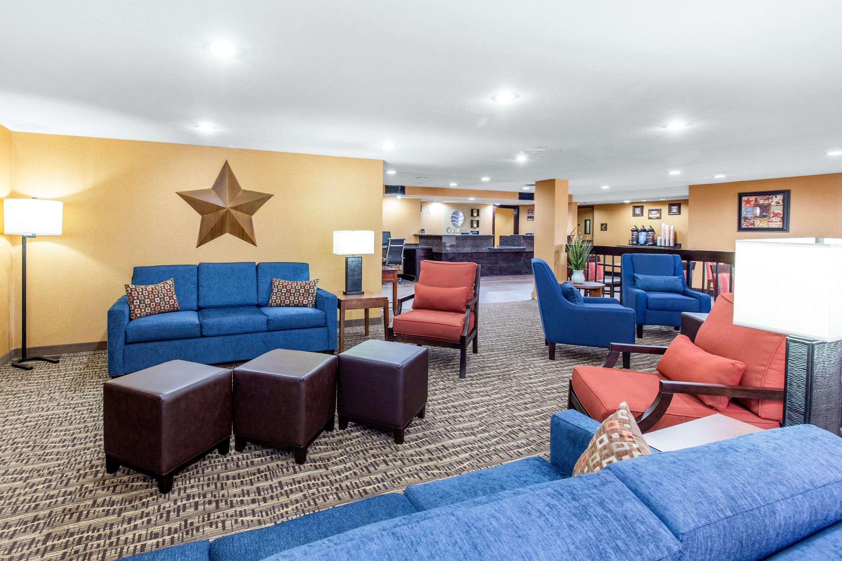 Comfort Inn Wichita Falls North Exterior photo