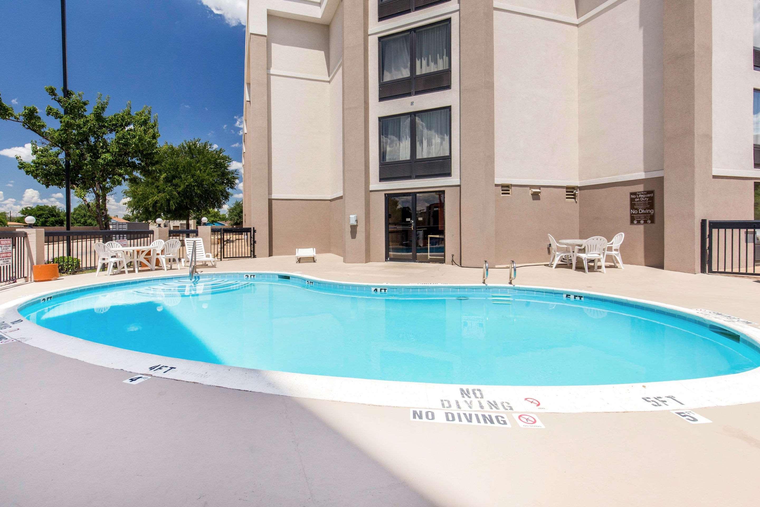 Comfort Inn Wichita Falls North Exterior photo