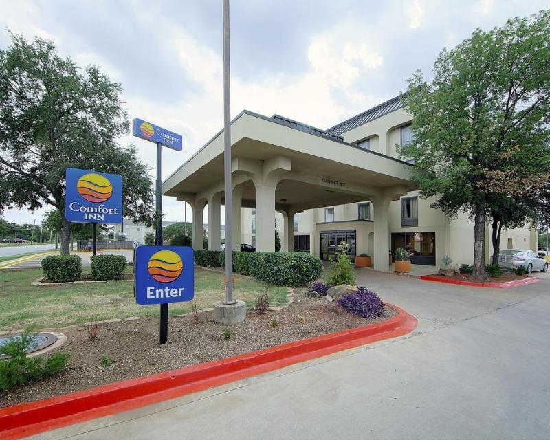 Comfort Inn Wichita Falls North Exterior photo